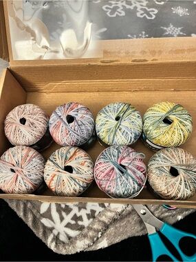 Artiste 100% Mercurized Egyptian cotton